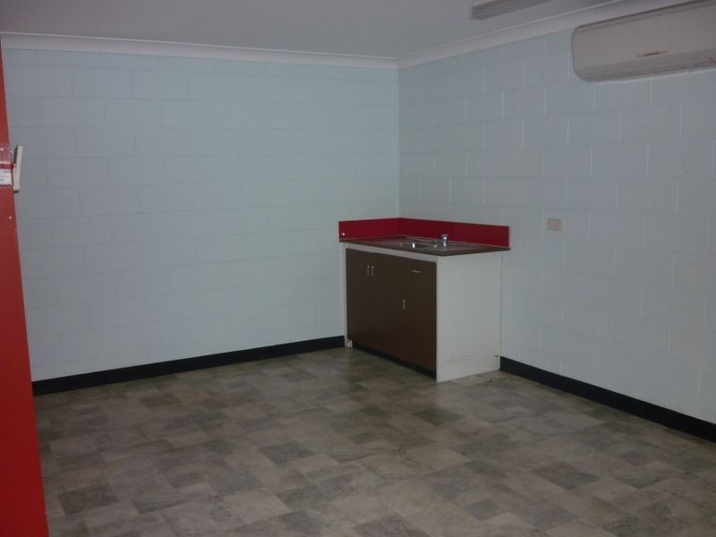 2/74 Leyland Street, Garbutt QLD 4814