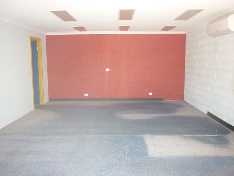 2/74 Leyland Street, Garbutt QLD 4814