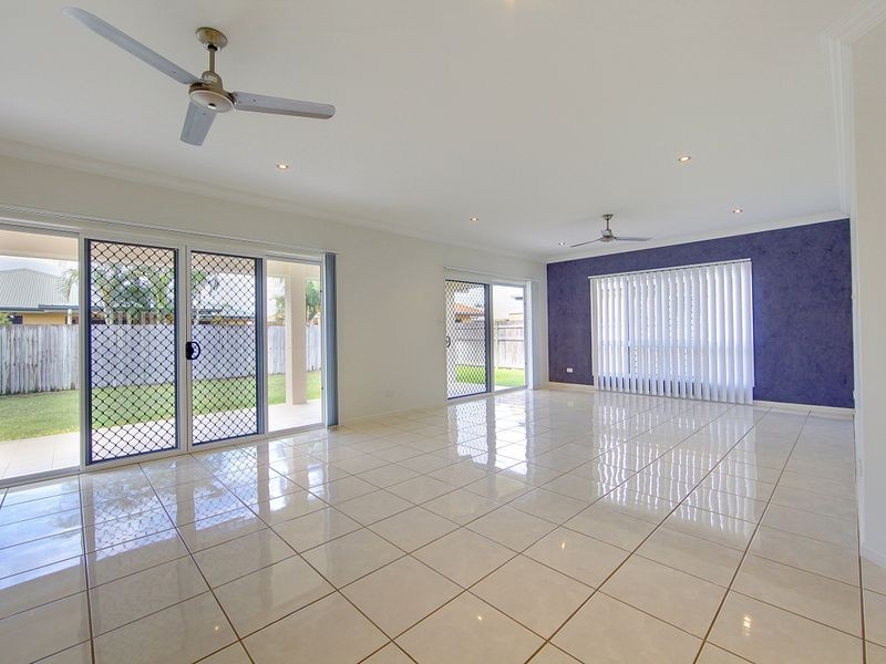 8 Edgewater Terrace, Idalia QLD 4811