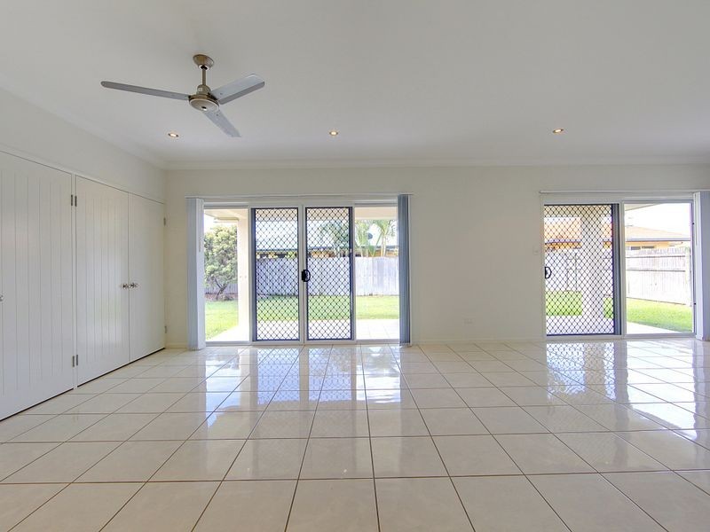 8 Edgewater Terrace, Idalia QLD 4811