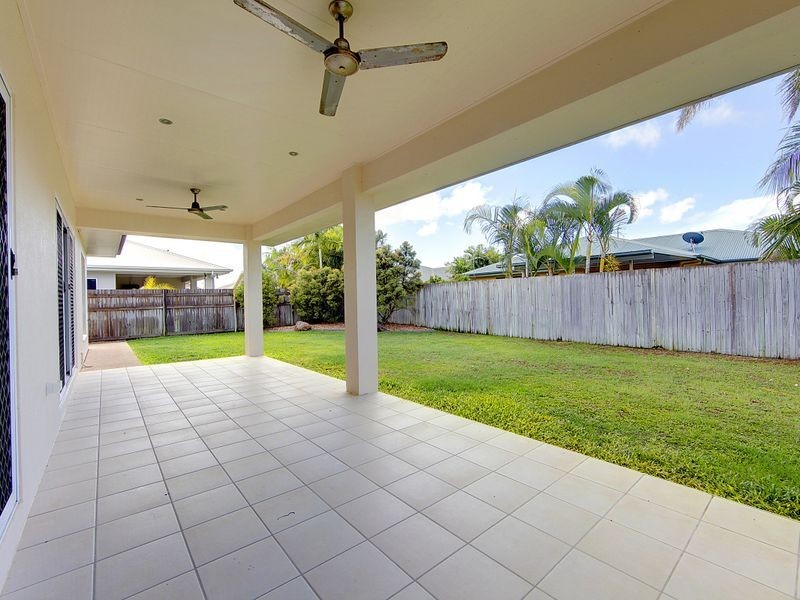 8 Edgewater Terrace, Idalia QLD 4811