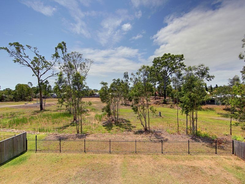 75 Woodwark Drive, Bushland Beach QLD 4818