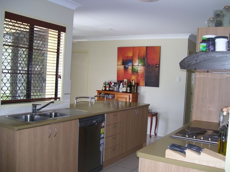 23 Wexford Crescent, Burdell QLD 4818