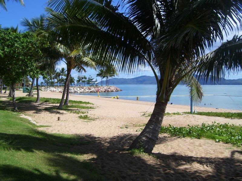 4/60 Cook Street, North Ward QLD 4810