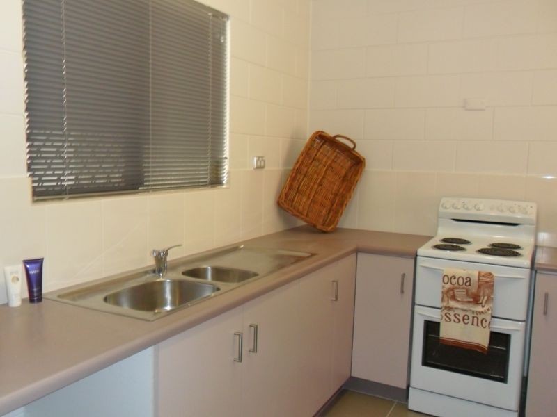 4/60 Cook Street, North Ward QLD 4810