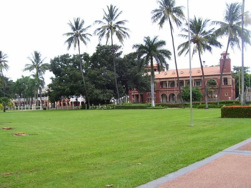 8/18 The Cleveland On The Strand, North Ward QLD 4810