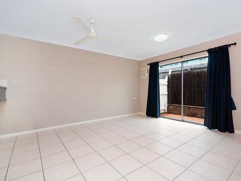 2/6 Crauford Street, West End QLD 4810
