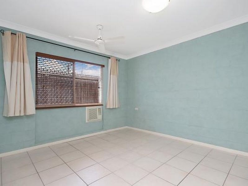 2/6 Crauford Street, West End QLD 4810