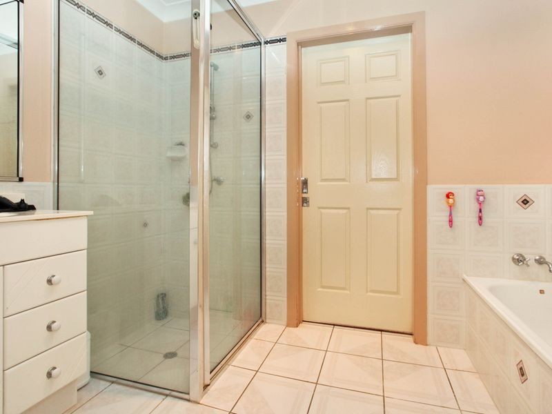 34 Colchester Crescent, Kirwan QLD 4817