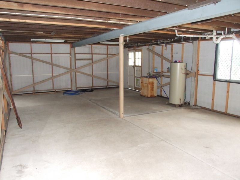 16 Salina Drive, Kelso QLD 4815