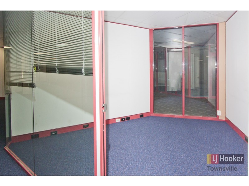 1b/131 Denham Street, Townsville City QLD 4810