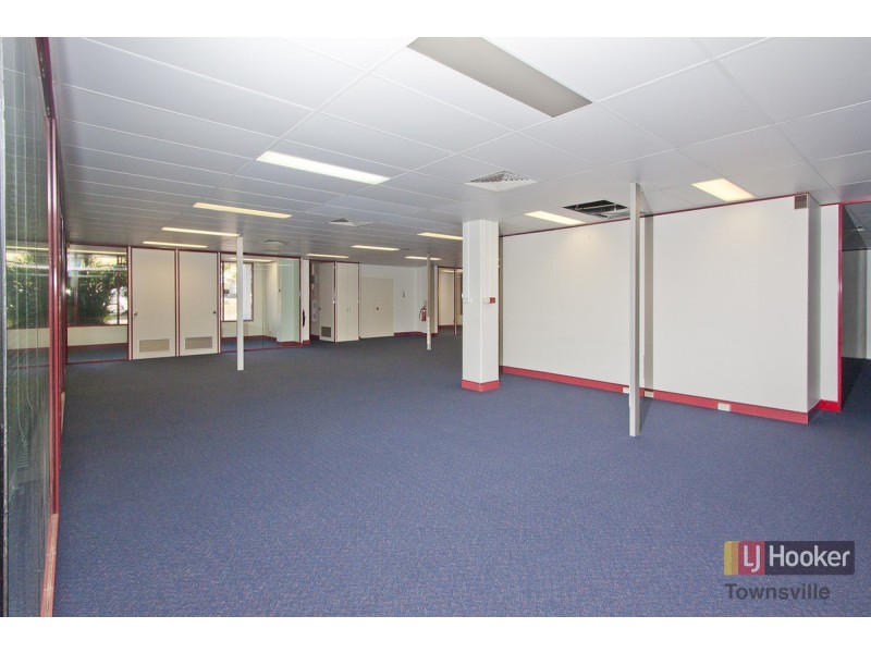 1b/131 Denham Street, Townsville City QLD 4810