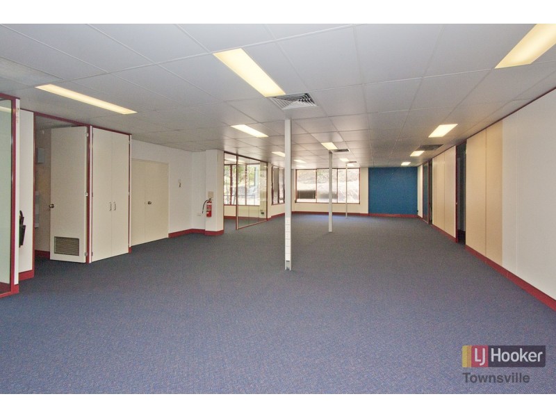 1b/131 Denham Street, Townsville City QLD 4810