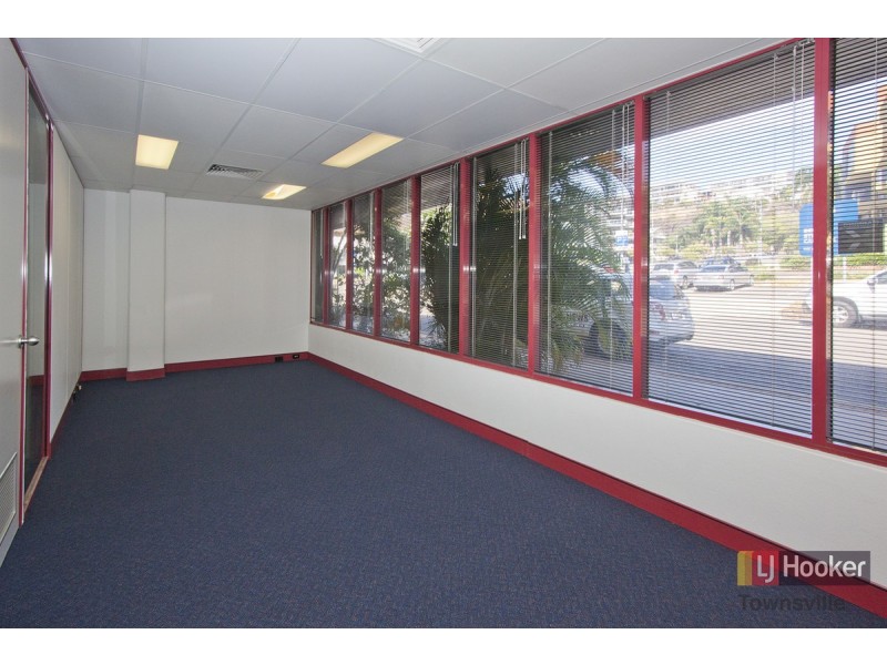 1b/131 Denham Street, Townsville City QLD 4810