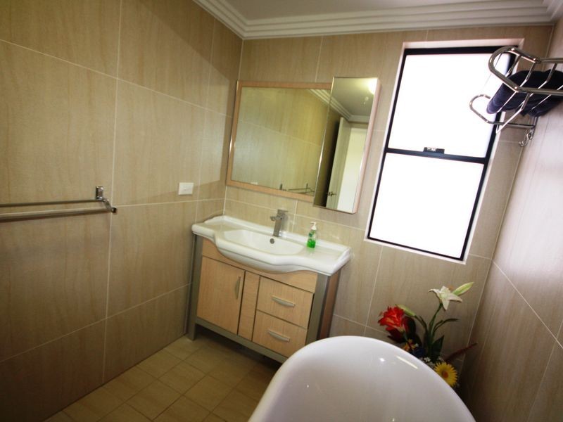 319 Angus Smith Drive Riverside Gardens, Douglas QLD 4814