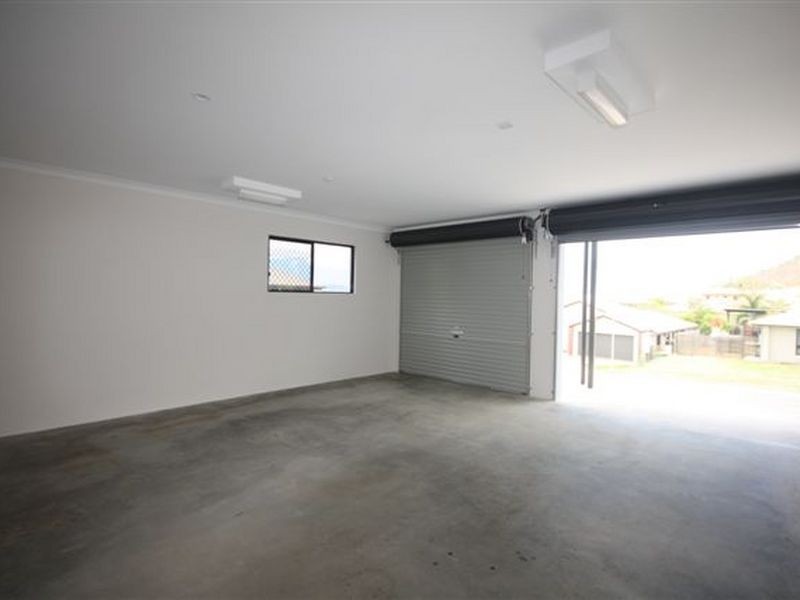 19 Kosciusko Way, Mount Louisa QLD 4814