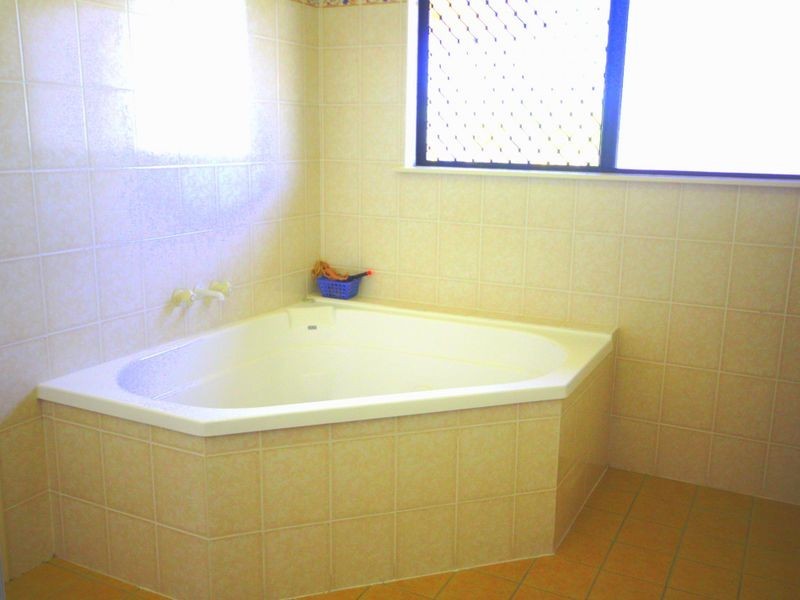 28 Flagstone Avenue, Rangewood QLD 4817