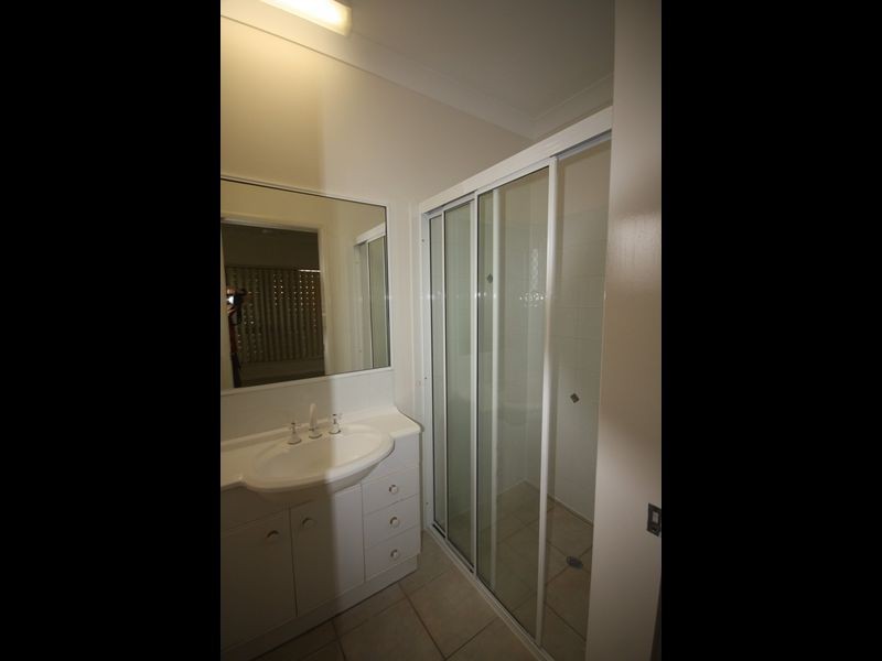 21 Lomond Street, Kirwan QLD 4817