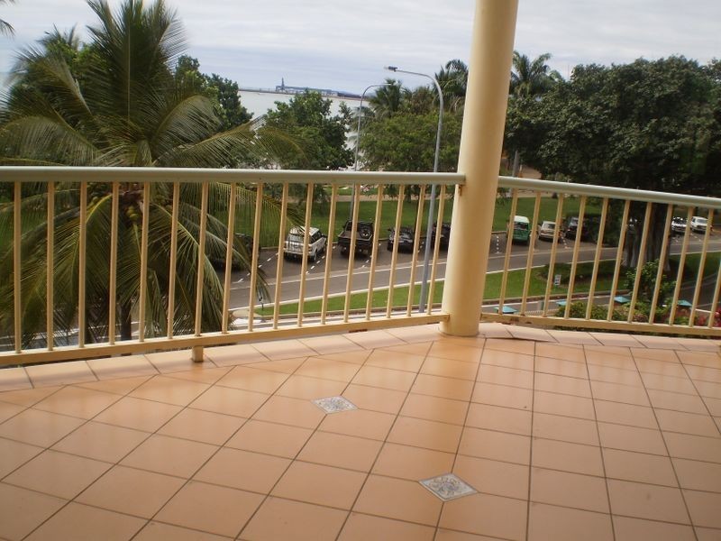 1/62 The Strand, North Ward QLD 4810