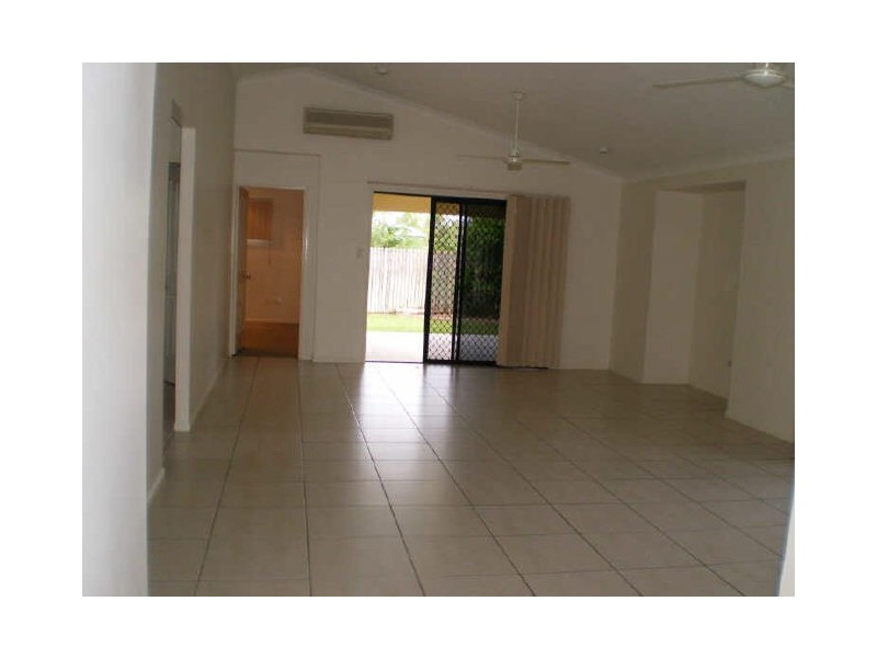 47 Warbler Crescent, Douglas VIC 3401