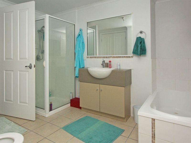 West End QLD 4810