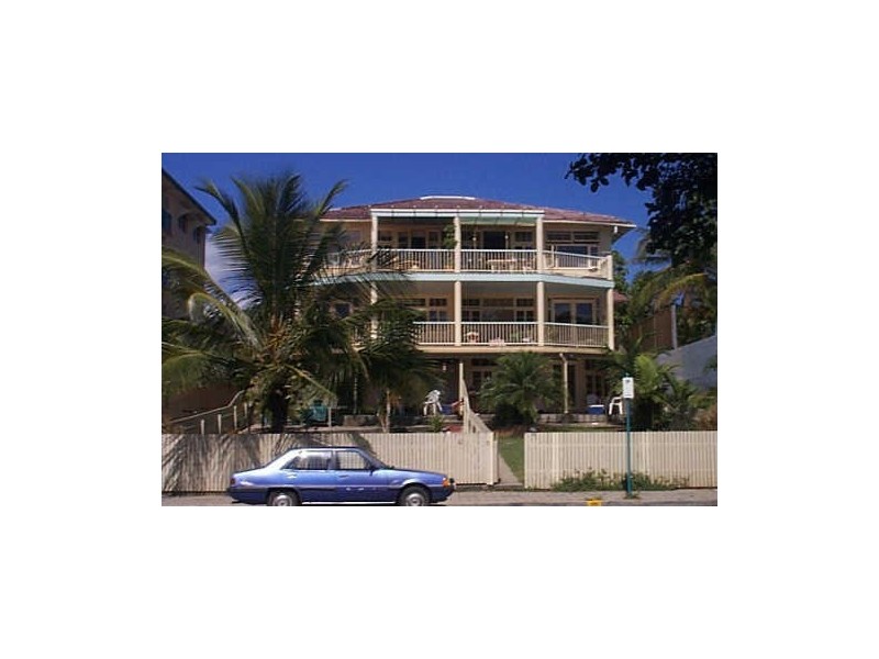 2/62 The Strand, North Ward QLD 4810
