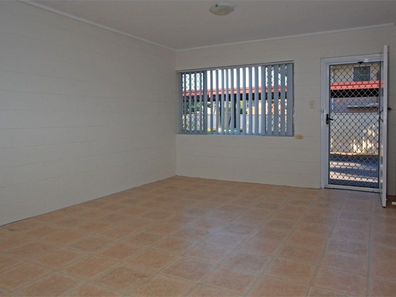 West End QLD 4810