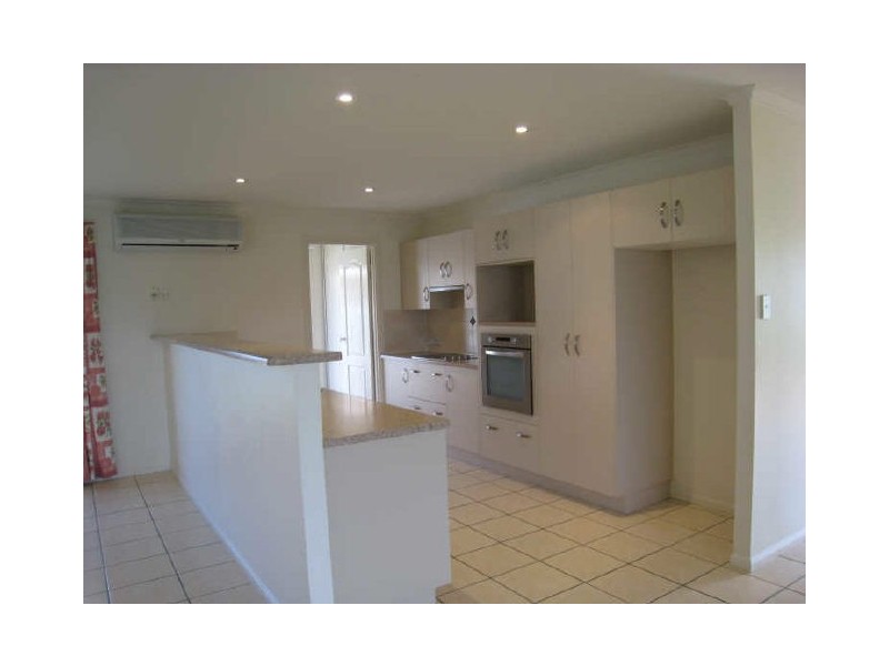 25 Crossman Place, Kirwan QLD 4817