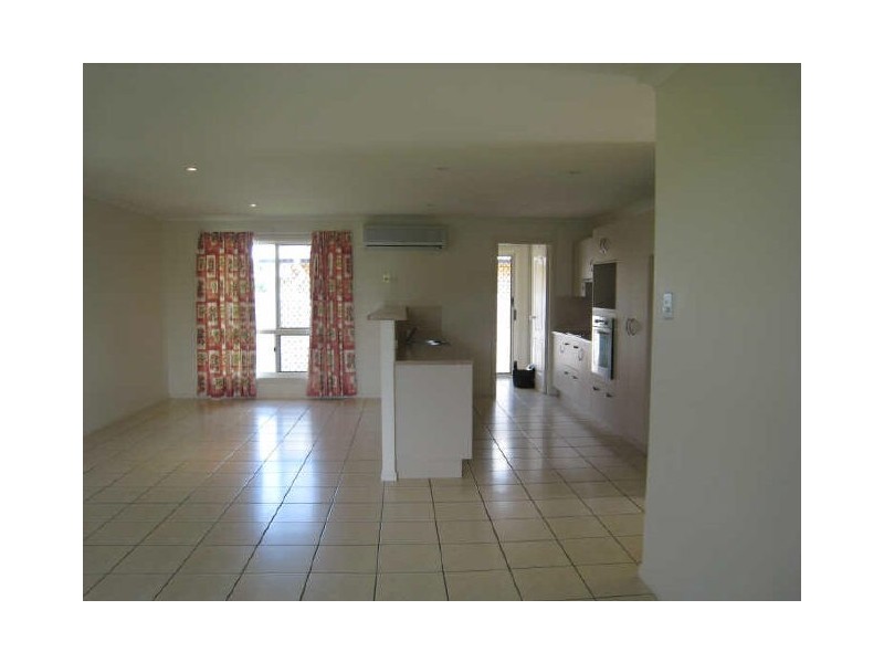 25 Crossman Place, Kirwan QLD 4817