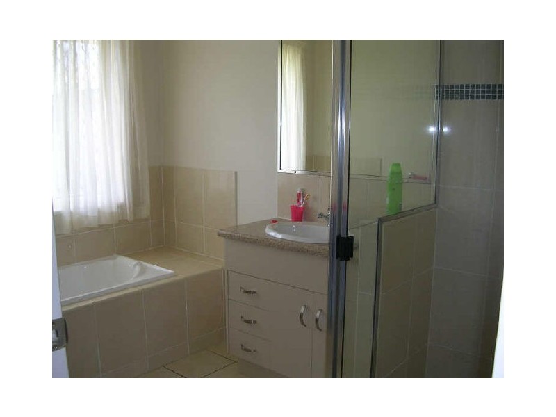 25 Crossman Place, Kirwan QLD 4817