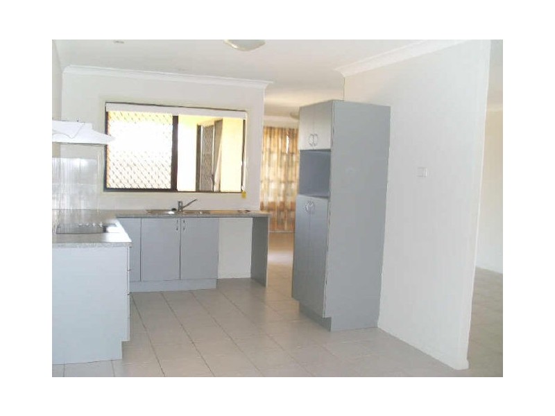 11 Amy Court, Kelso QLD 4815