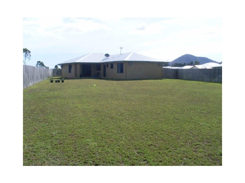 11 Amy Court, Kelso QLD 4815