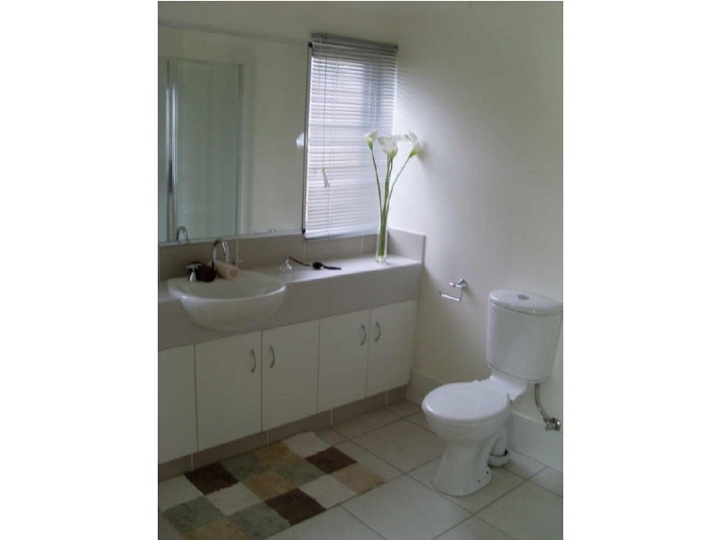 12 Shutehaven Cct, Bushland Beach QLD 4818