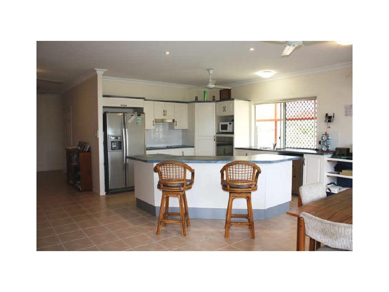 9 Caspian Court, Kelso QLD 4815