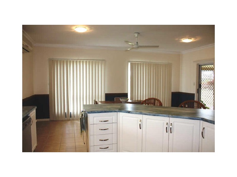 9 Caspian Court, Kelso QLD 4815