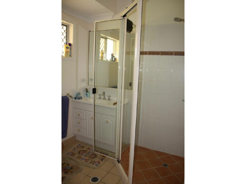 9 Caspian Court, Kelso QLD 4815