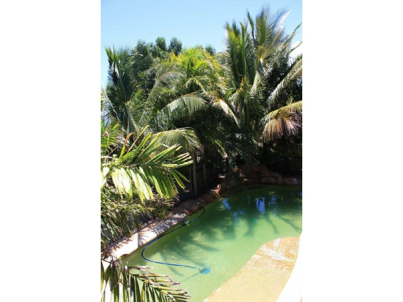 30 Jamaica Crescent, Bushland Beach QLD 4818