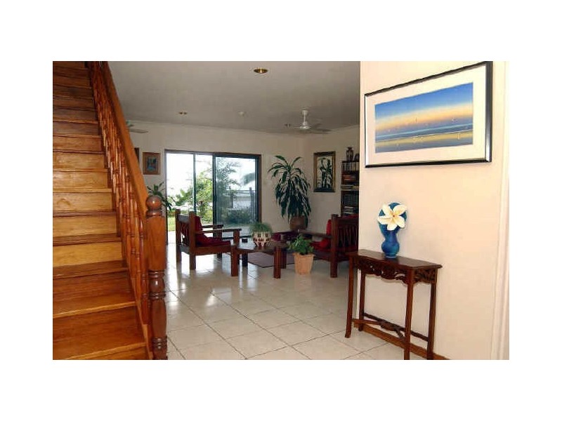 30 Jamaica Crescent, Bushland Beach QLD 4818