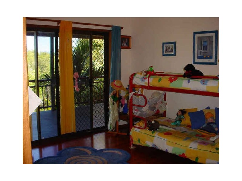 30 Jamaica Crescent, Bushland Beach QLD 4818