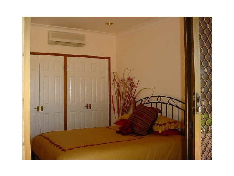 30 Jamaica Crescent, Bushland Beach QLD 4818