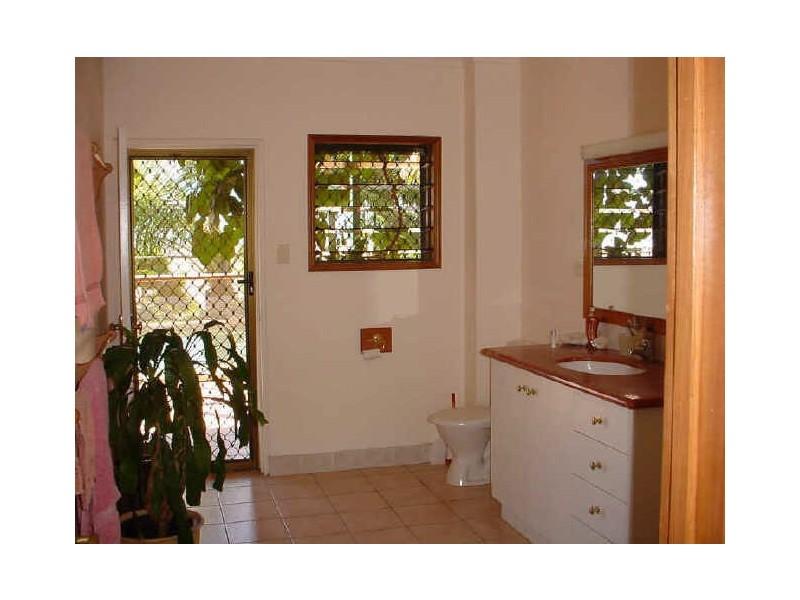 30 Jamaica Crescent, Bushland Beach QLD 4818