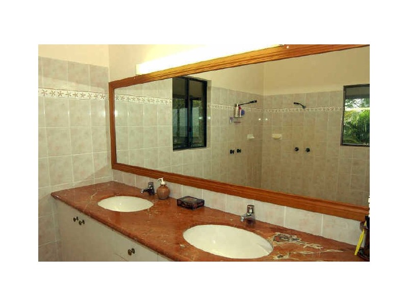 30 Jamaica Crescent, Bushland Beach QLD 4818