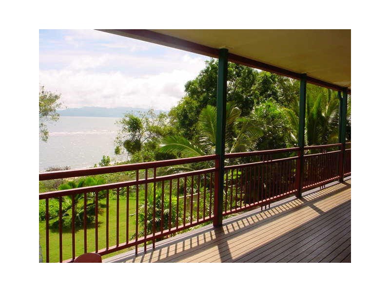 30 Jamaica Crescent, Bushland Beach QLD 4818