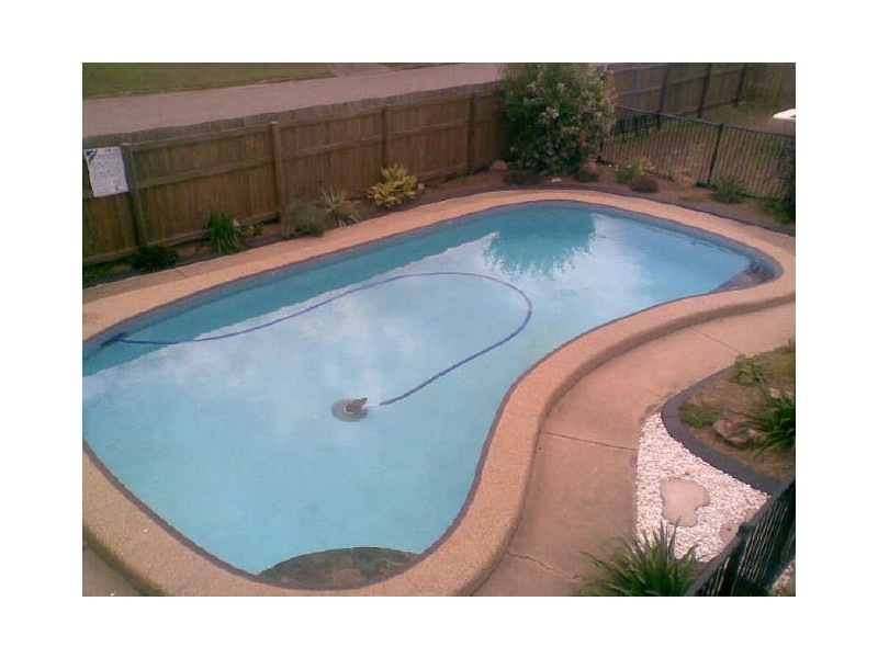 11 Clint Street, Kelso QLD 4815