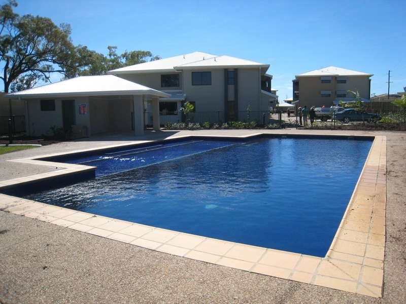 Units Angus Smith Drive, Douglas QLD 4814