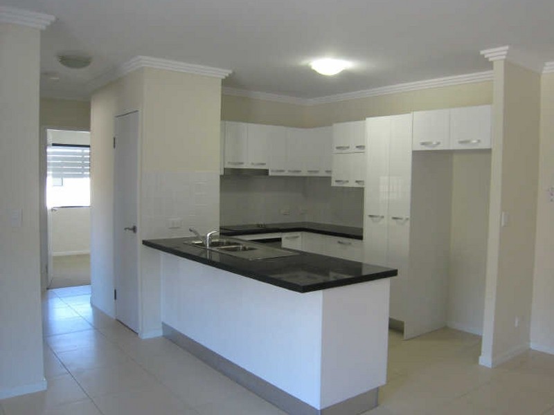Units Angus Smith Drive, Douglas QLD 4814