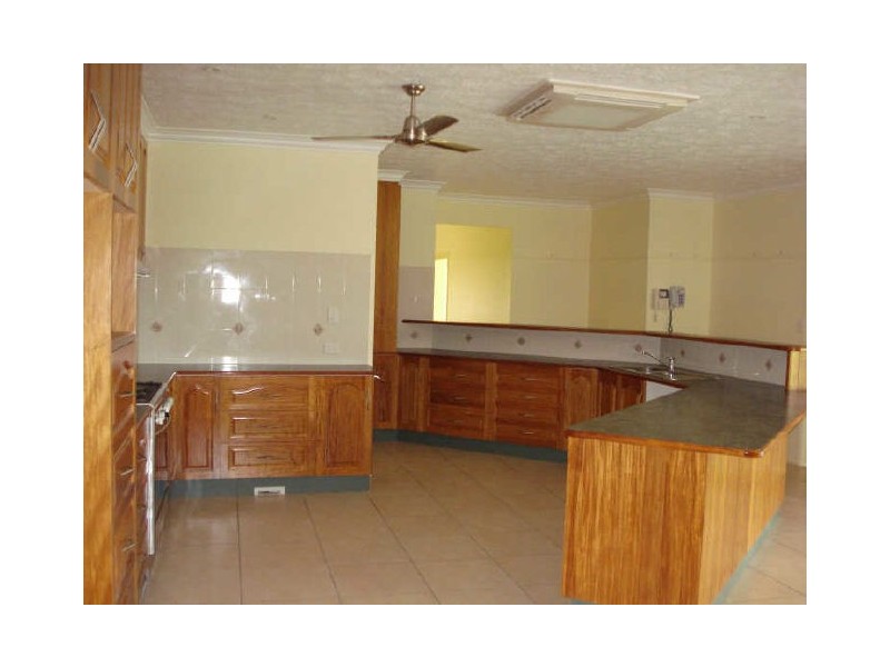 39 Dartmoor Drive, Kelso QLD 4815