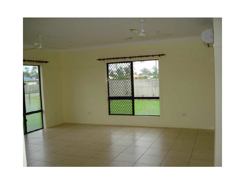 39 Dartmoor Drive, Kelso QLD 4815