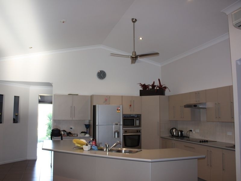 27 Woodwark Drive, Bushland Beach QLD 4818