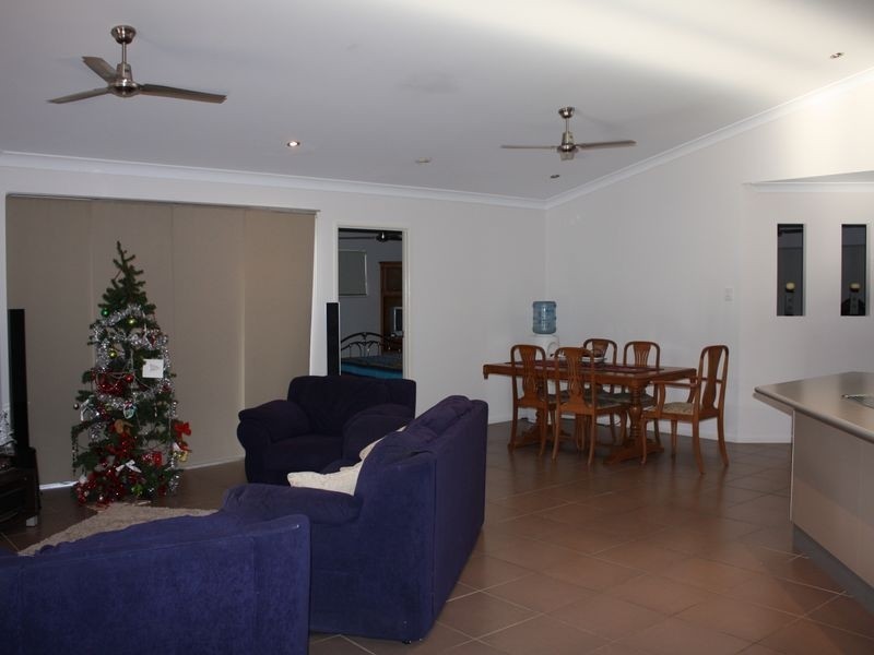 27 Woodwark Drive, Bushland Beach QLD 4818